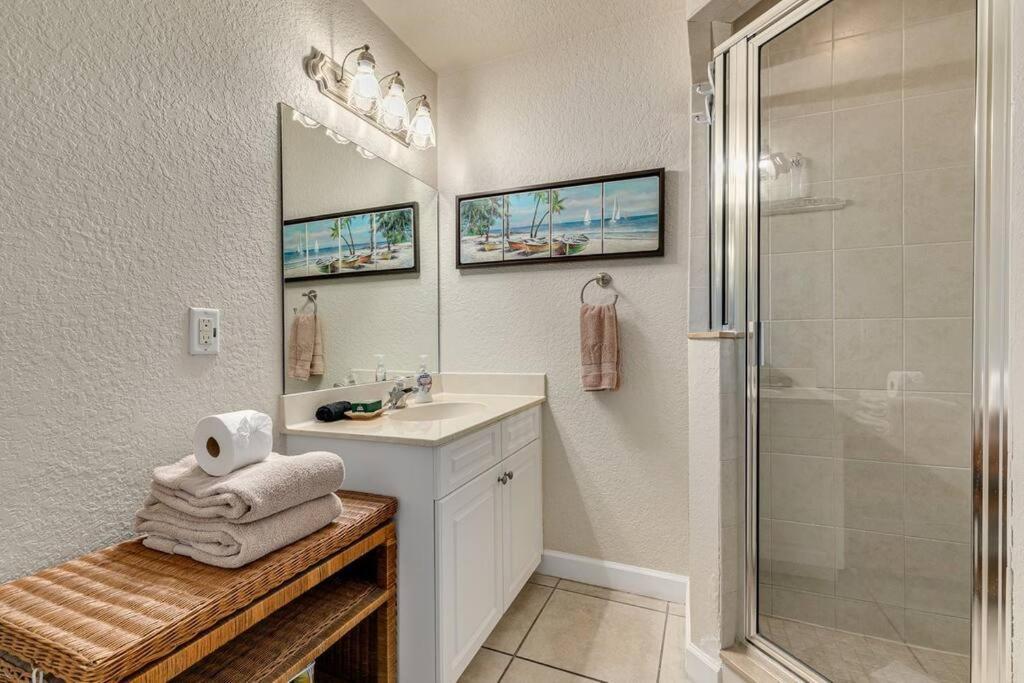 Steps To The Beach And Restaurants! - Coconut Villa'S Suite 1 St. Pete Beach Luaran gambar