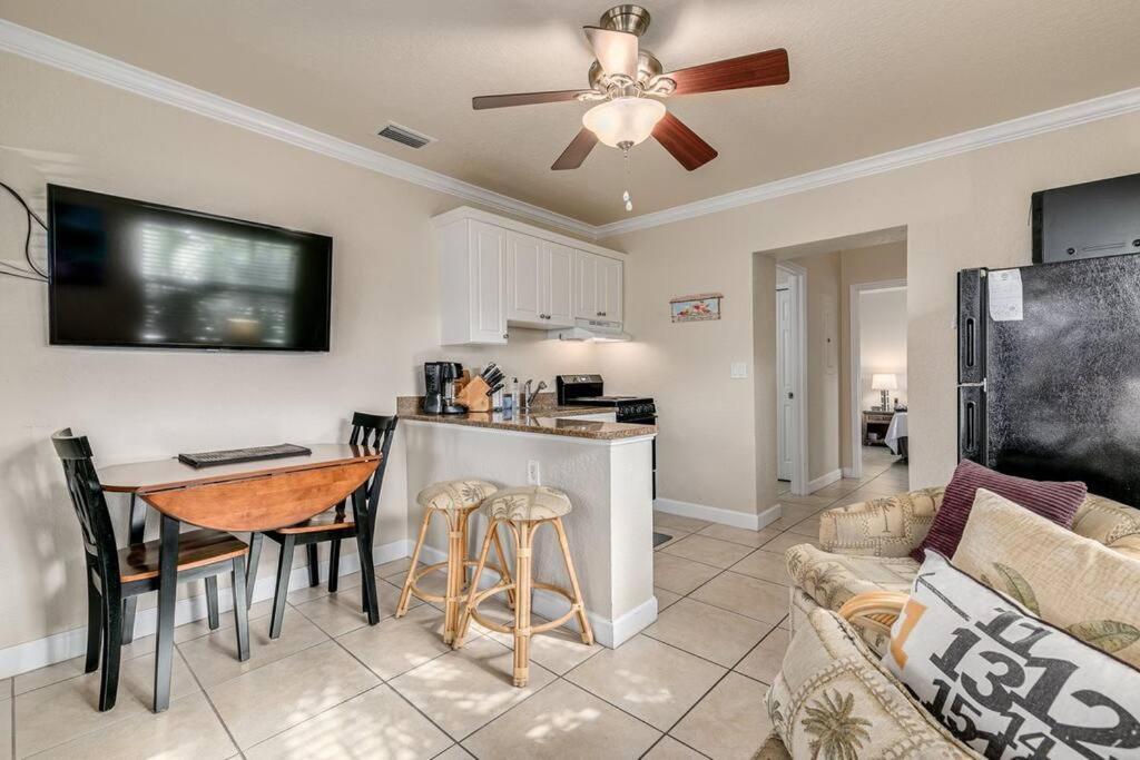 Steps To The Beach And Restaurants! - Coconut Villa'S Suite 1 St. Pete Beach Luaran gambar